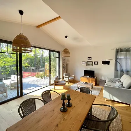 Du Canal - Ponton Pour Bateau Вилла