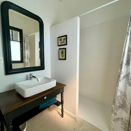 Du Canal - Ponton Pour Bateau *