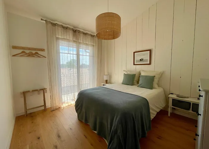 Du Canal - Ponton Pour Bateau Villa *