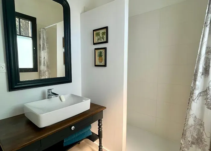 Du Canal - Ponton Pour Bateau *